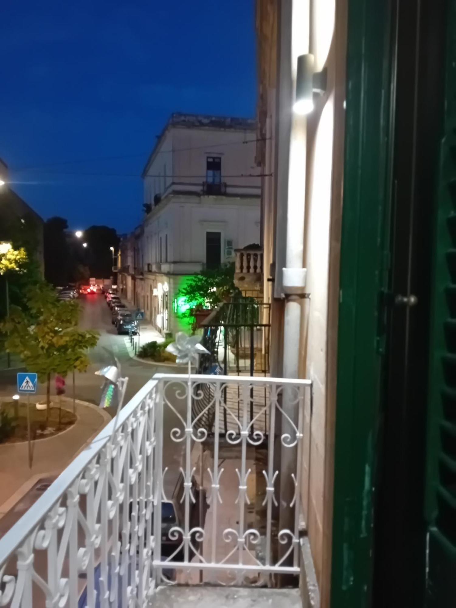 Aremu * Lecce